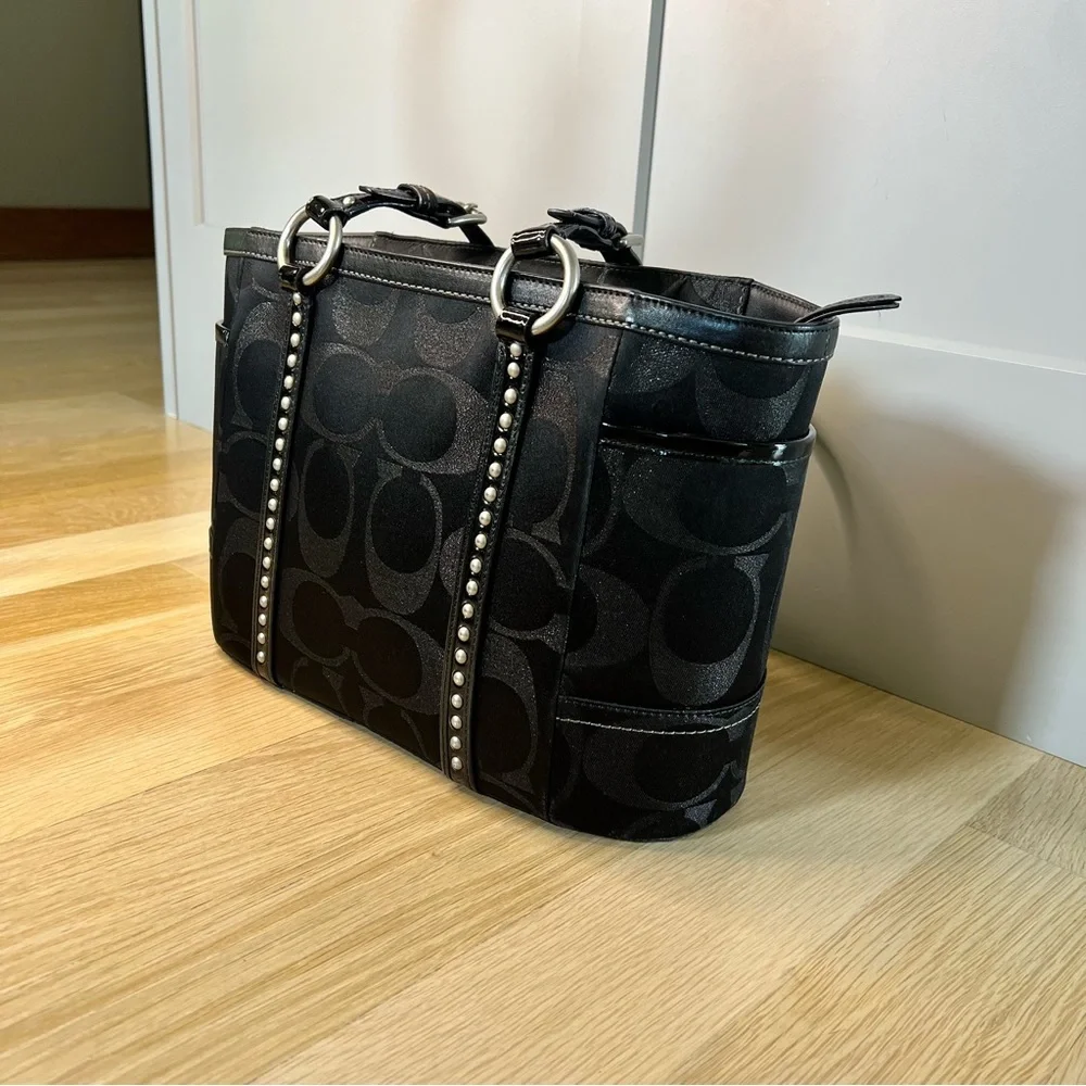 COACH Purse Black Medium F12853 Bag. - Picture 5 of 7